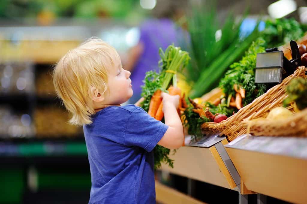 6 Reasons to Involve Kids in Grocery Shopping - Our Happy Hive