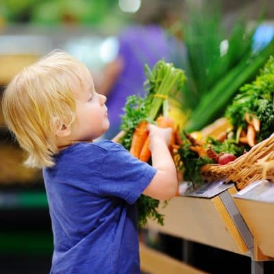 6 Reasons to Involve Kids in Grocery Shopping